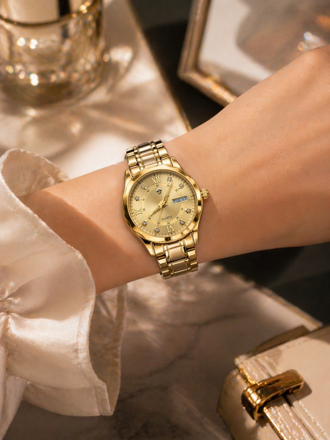 Gohuos Elegant Women’s Gold Analog Quartz Watch